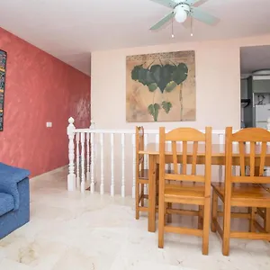 https://las-arenas-apartment-4p-pool-caleta-de-fuste-b5.hotelsfuerteventura.org