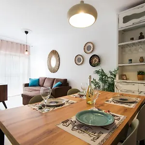 The 2nd Corner: Ideal For Groups Apartamento