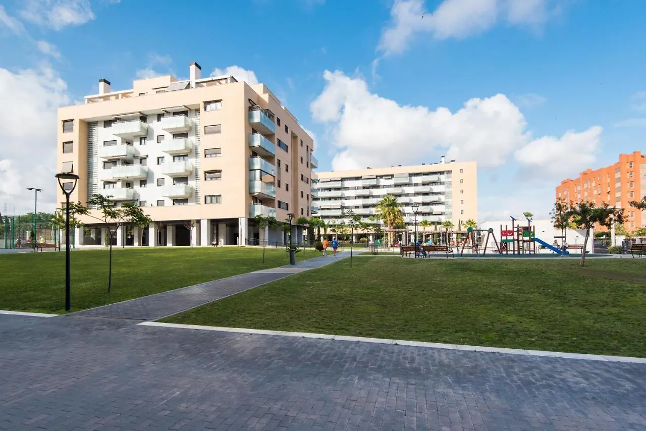 University & Tech Park Malaga Apartment contacts